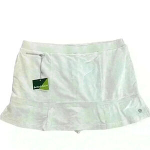 Bette & Court New with Tags Women’s White Golf Skort. Size XL